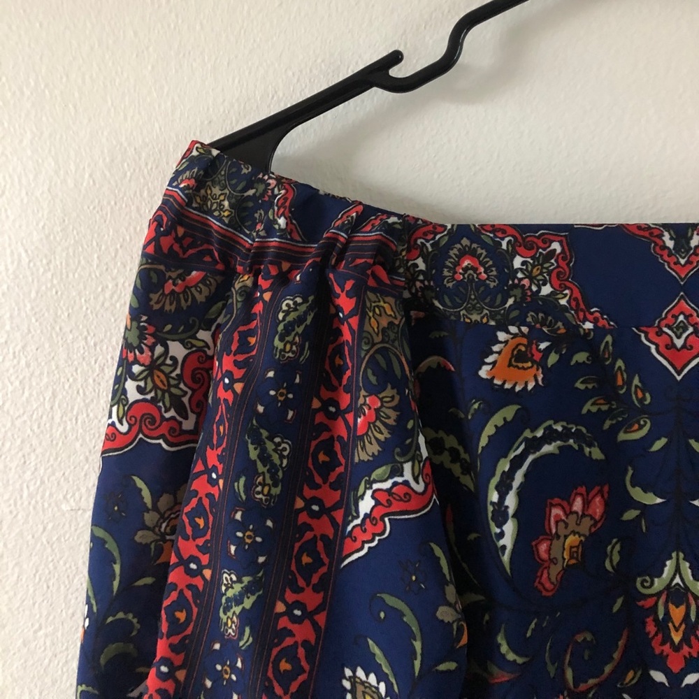 Verse Pattern Top - Picture 4 of 4